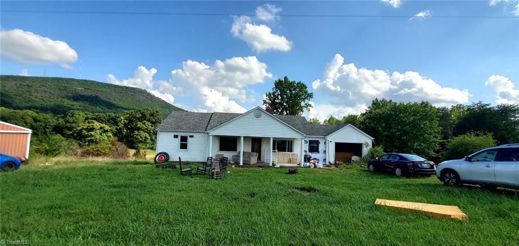 2185 Flat Rock Road Property Photo 1