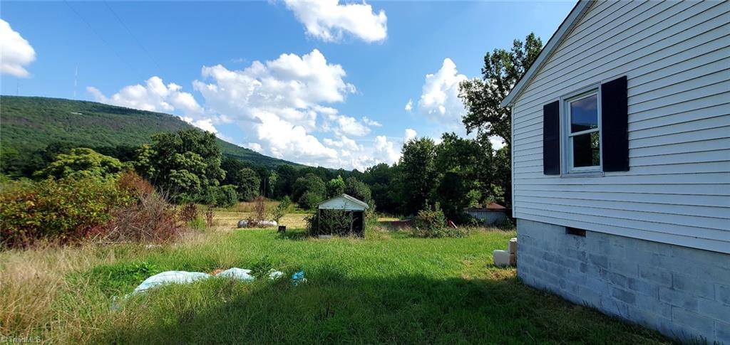 2185 Flat Rock Road Property Photo 17