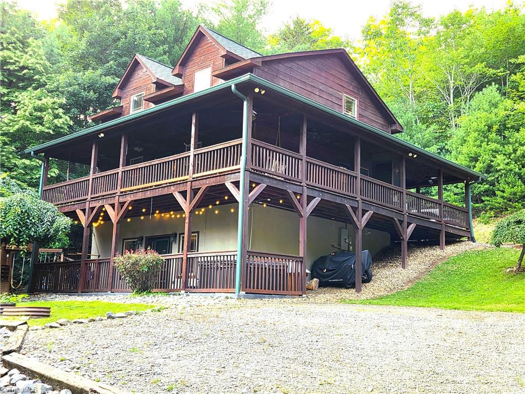 1647 Staghorn Road Property Photo 3