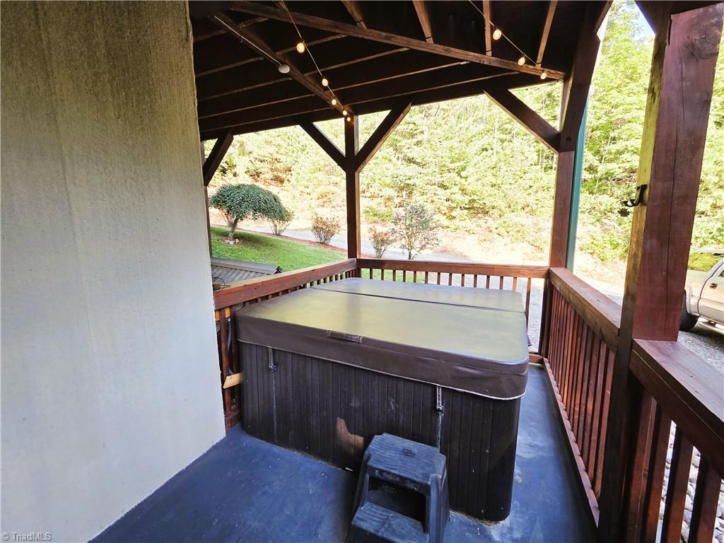 1647 Staghorn Road Property Photo 24