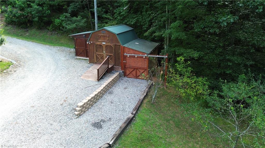 1647 Staghorn Road Property Photo 39