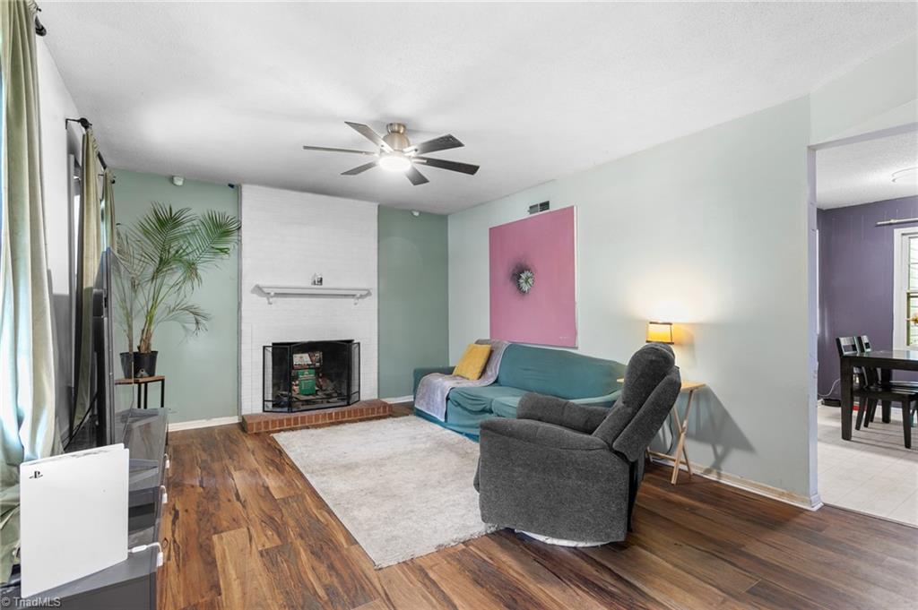 5207 Fieldbrook Drive Property Photo 4