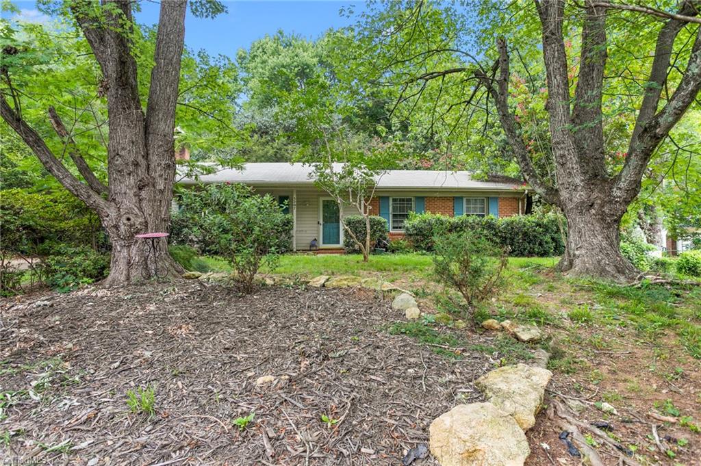5207 Fieldbrook Drive Property Photo 6