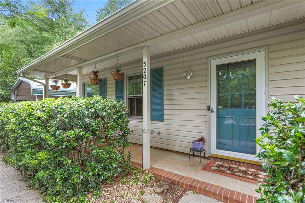 5207 Fieldbrook Drive Property Photo 8