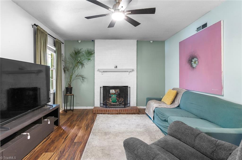 5207 Fieldbrook Drive Property Photo 10