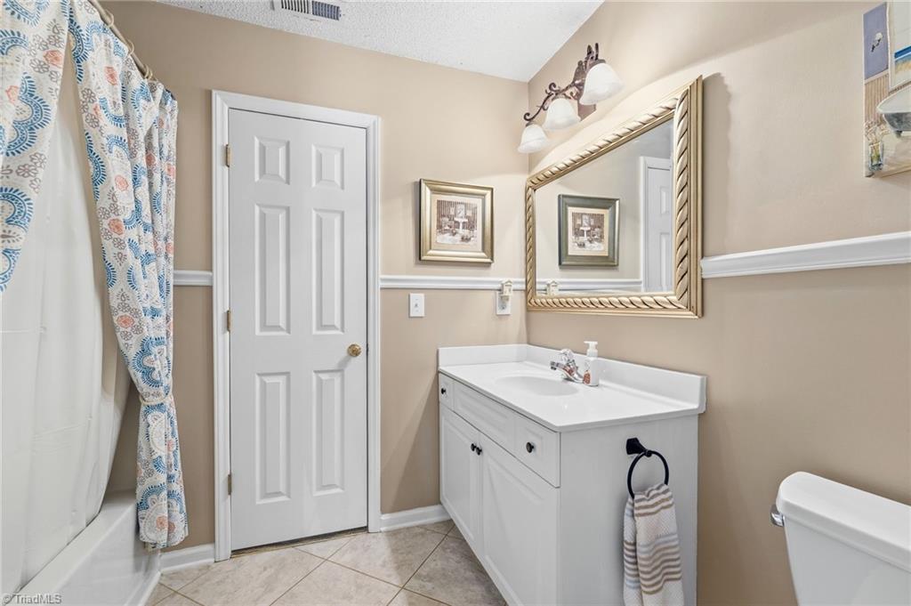 4301 River Rock Point Property Photo 10