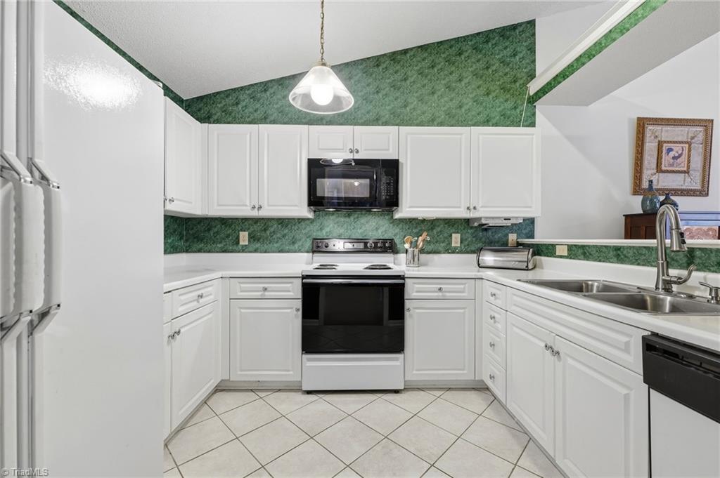 4301 River Rock Point Property Photo 11