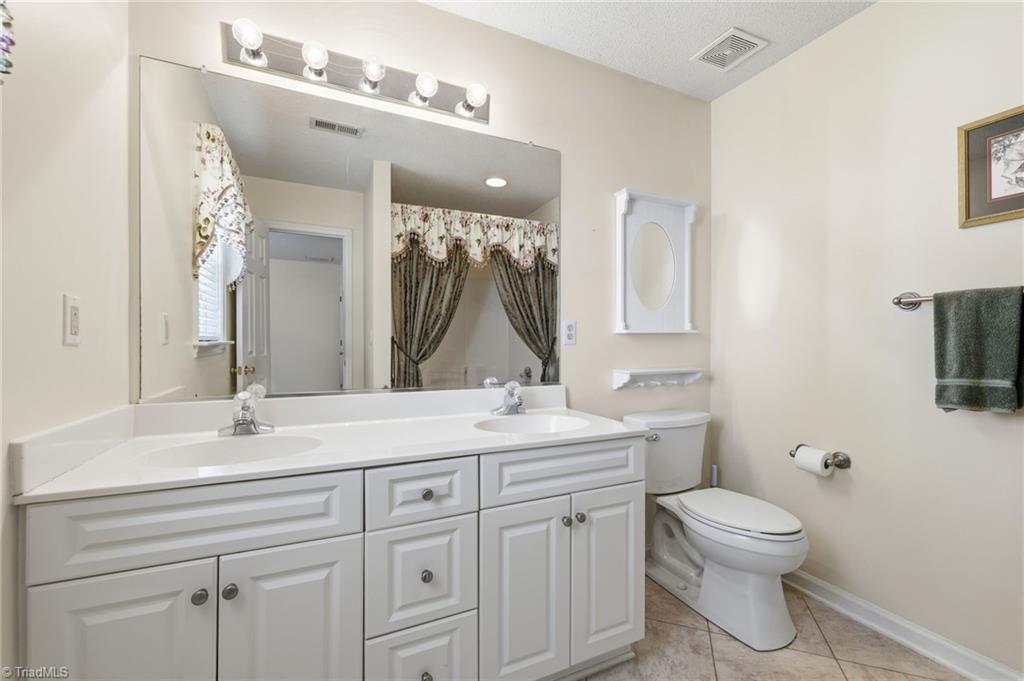4301 River Rock Point Property Photo 14