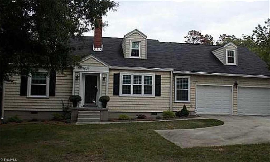 2333 Pinecroft Road Property Photo 1