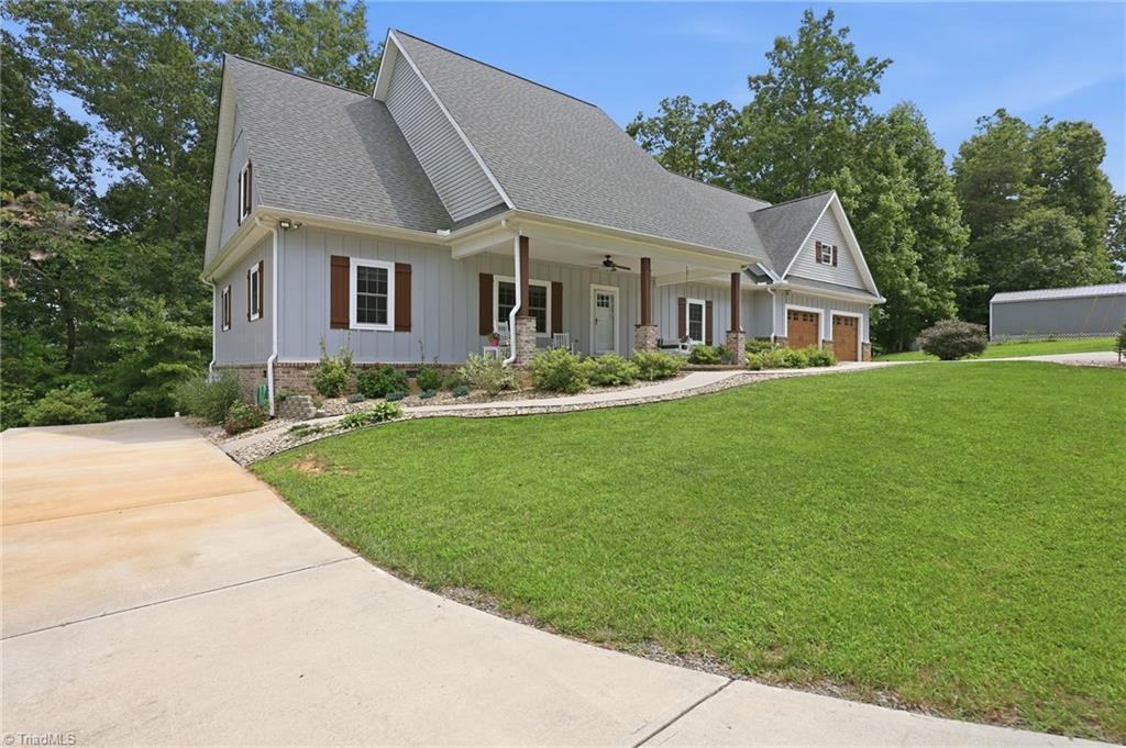 612 Niston Lane Property Photo 2