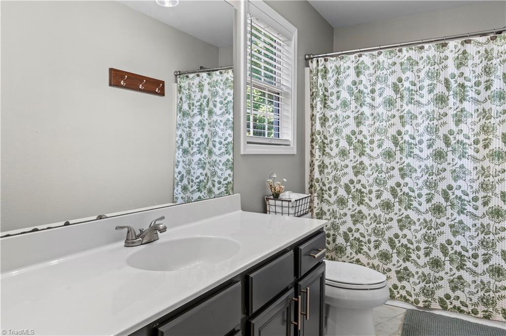 256 Brooks Landing Drive Property Photo 22