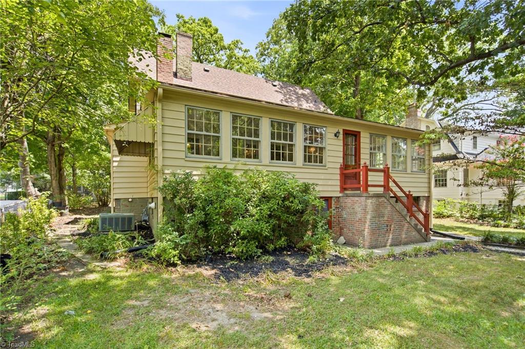 916 W Davis Street Property Photo 39