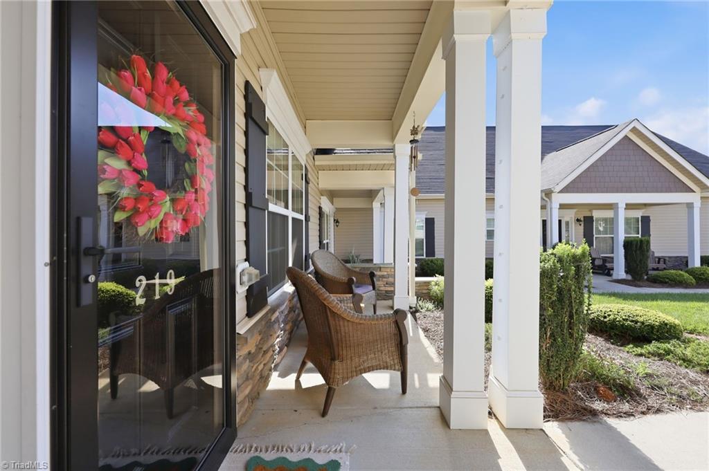 219 Hawks Nest Circle Property Photo 2