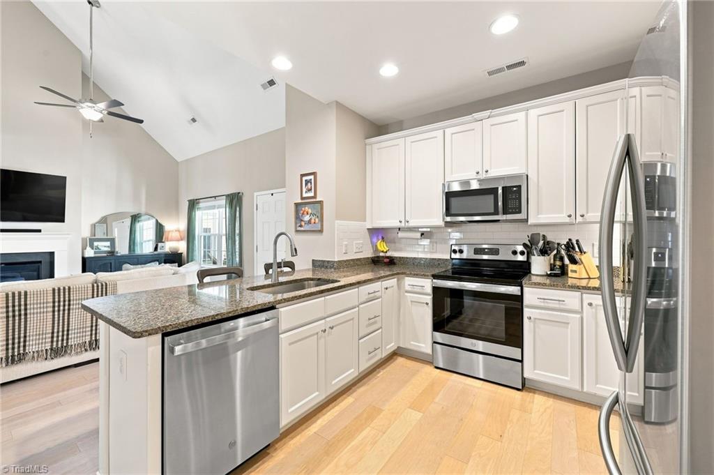 219 Hawks Nest Circle Property Photo 8