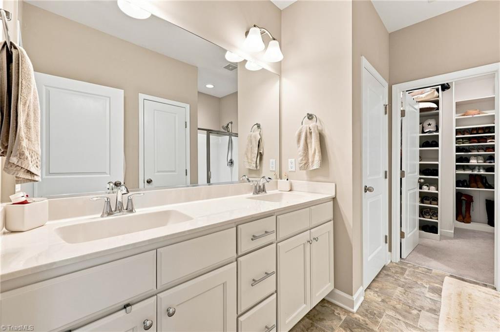 219 Hawks Nest Circle Property Photo 16