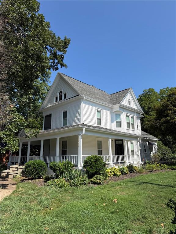 2400 Spring Garden Street Property Photo 1