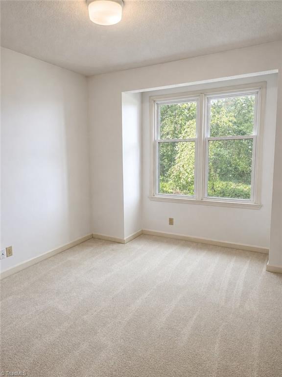 324 Meadows Circle Property Photo 8
