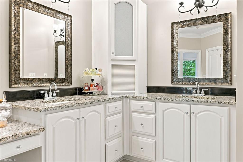 5807 Autumn Gate Drive Property Photo 16