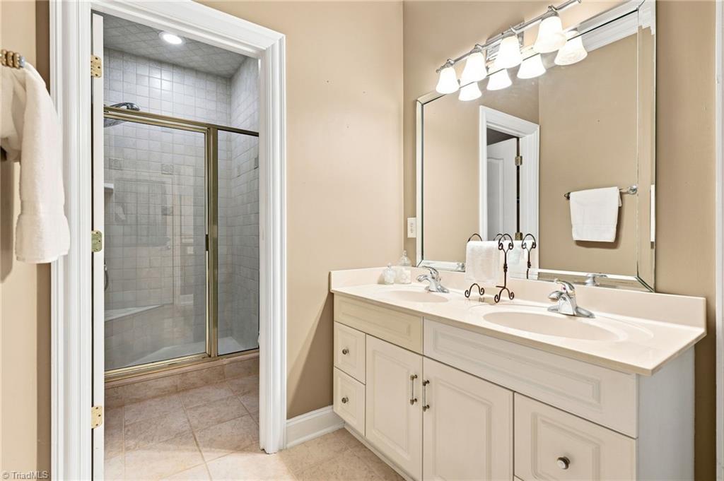 5807 Autumn Gate Drive Property Photo 28
