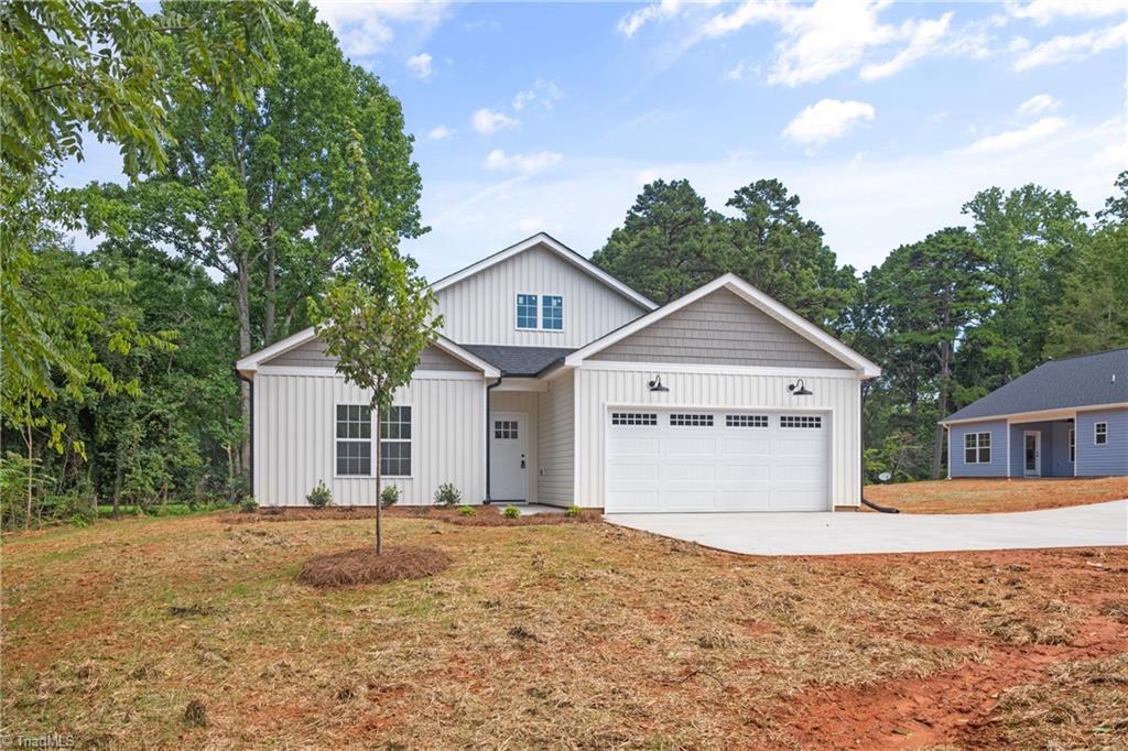 1649 Ralee Drive Property Photo 2