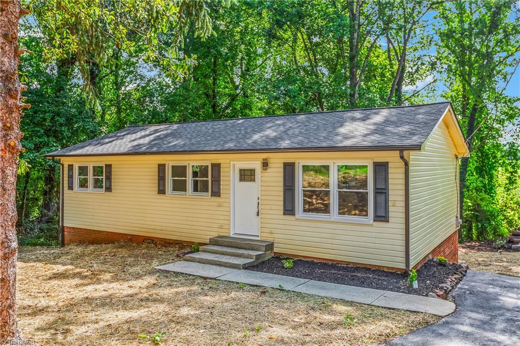 248 Harriet Lane Property Photo 1