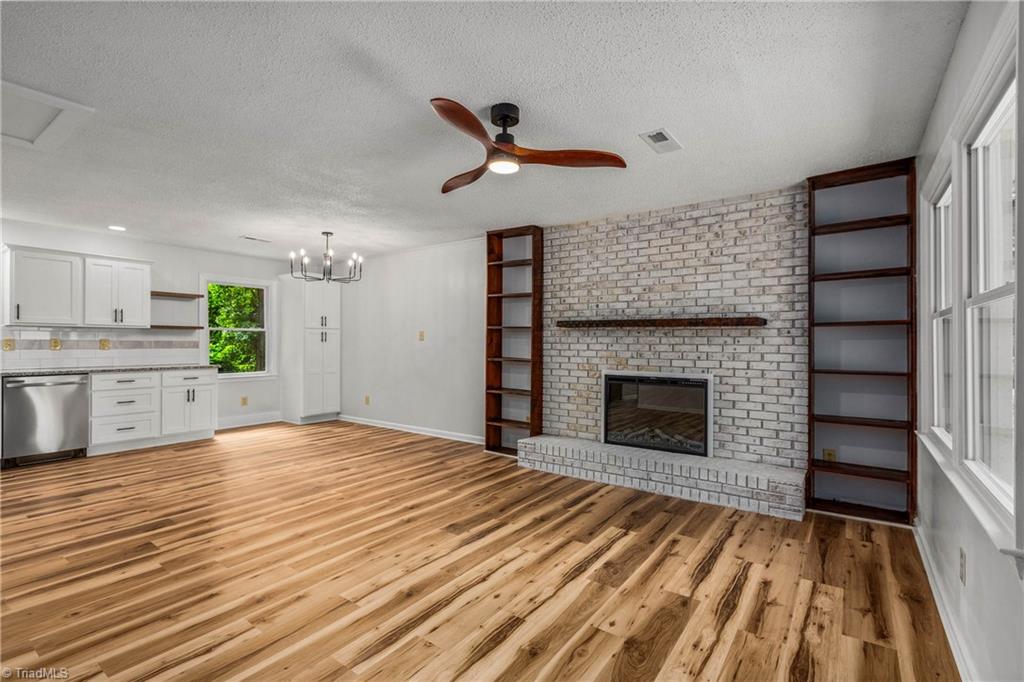 248 Harriet Lane Property Photo 1