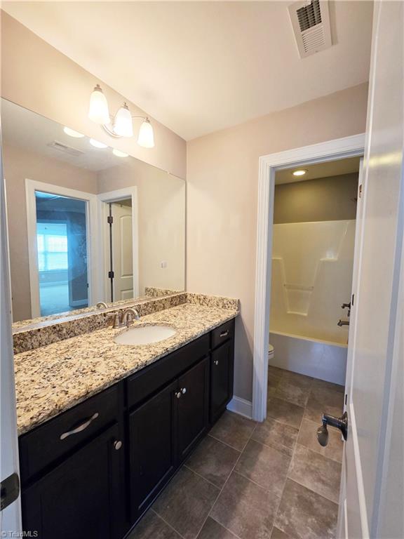 5029 Bennington Way Property Photo 11