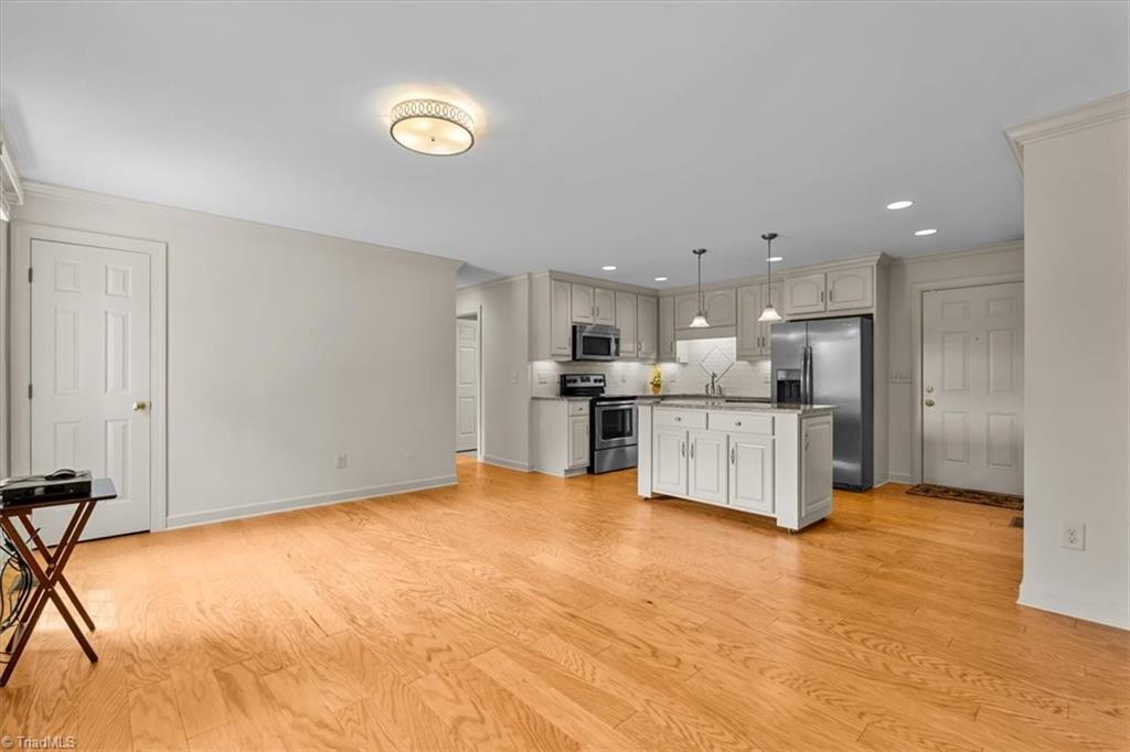 1007 Meadowbrook Road Property Photo 4