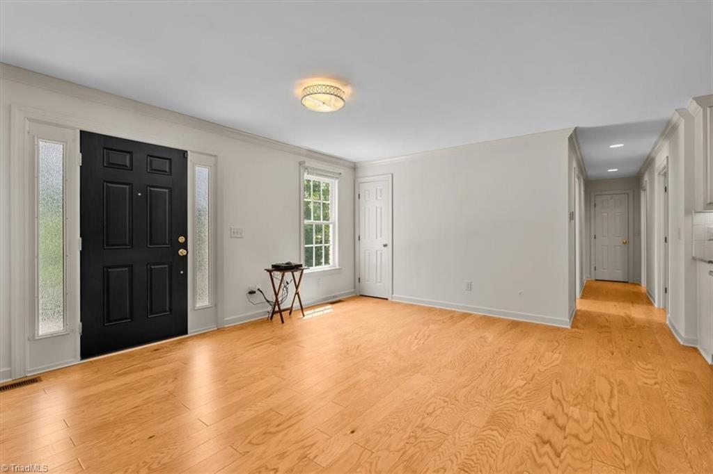1007 Meadowbrook Road Property Photo 5