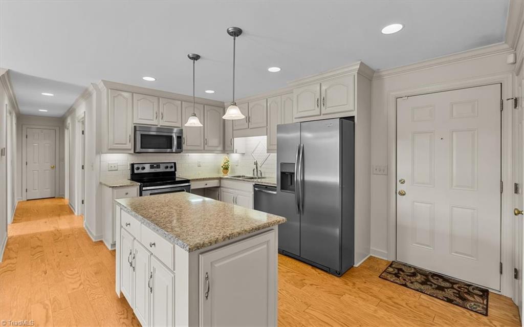 1007 Meadowbrook Road Property Photo 9