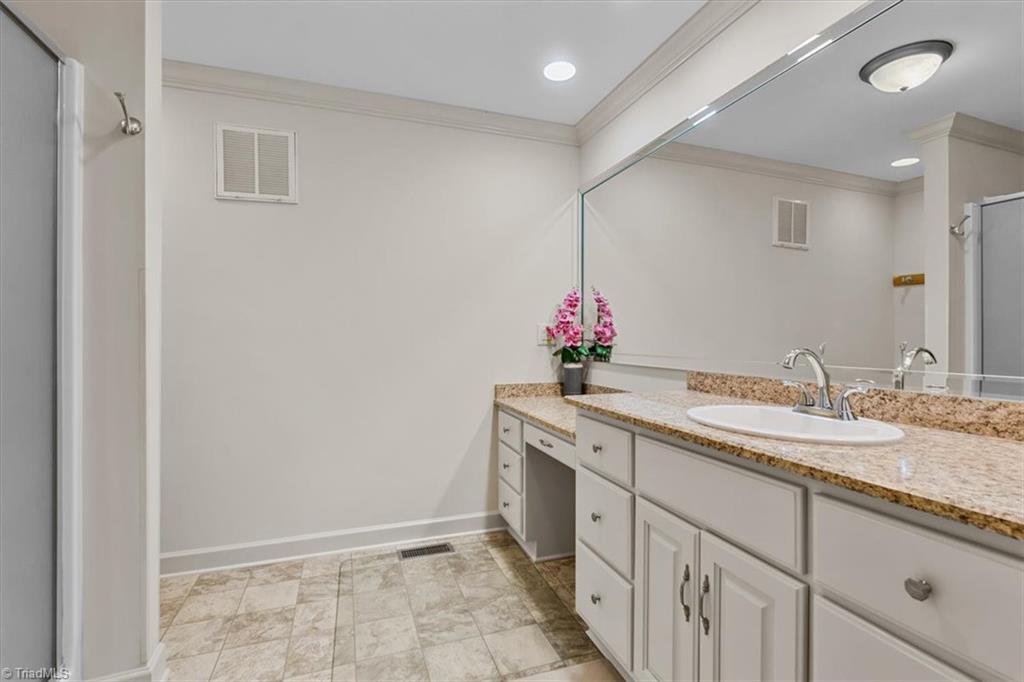 1007 Meadowbrook Road Property Photo 17