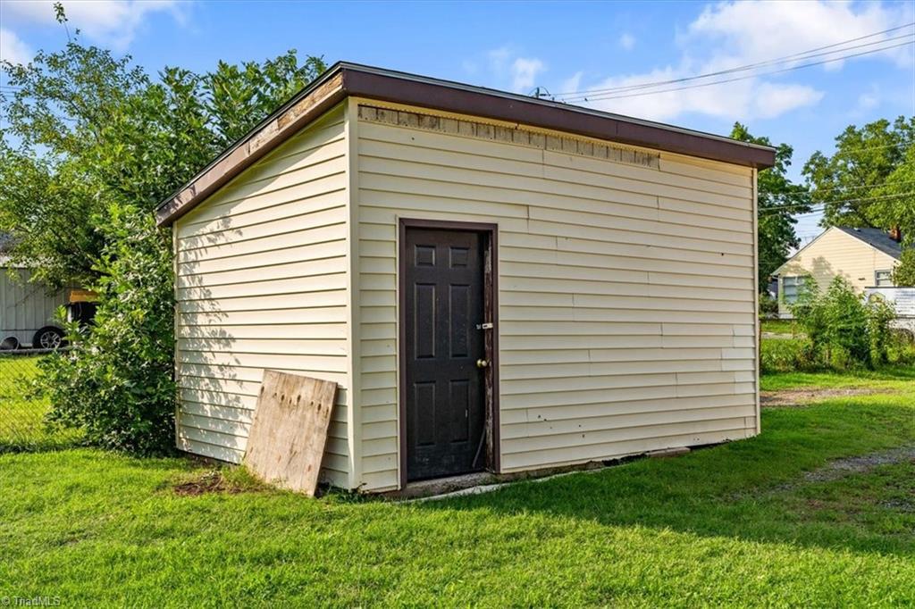 1404 Denim Road Property Photo 3