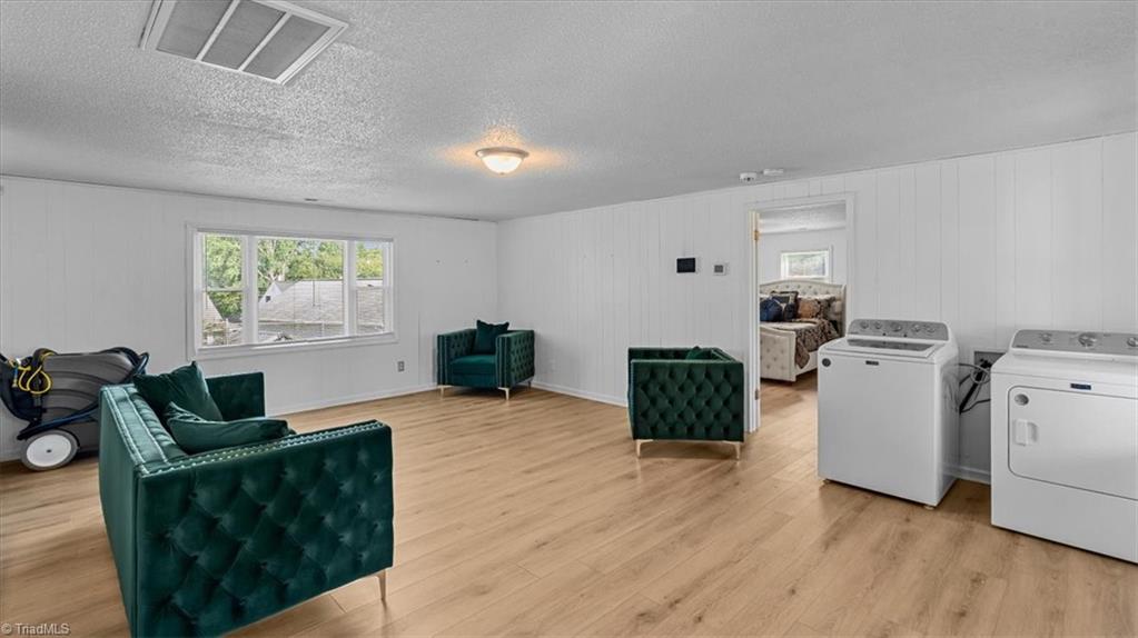 1404 Denim Road Property Photo 9