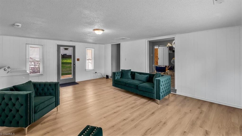 1404 Denim Road Property Photo 11