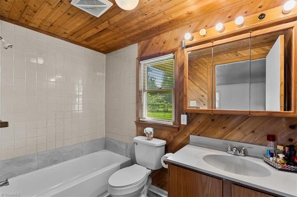 1404 Denim Road Property Photo 20
