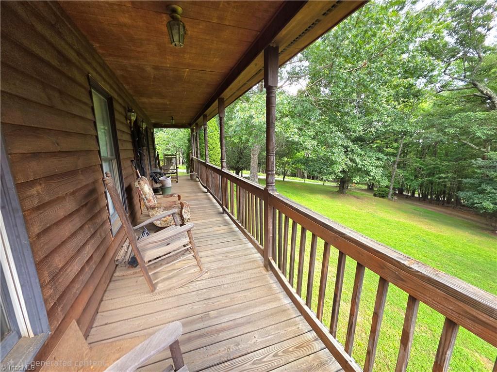 179 Caseys Crossing Trail Property Photo 3