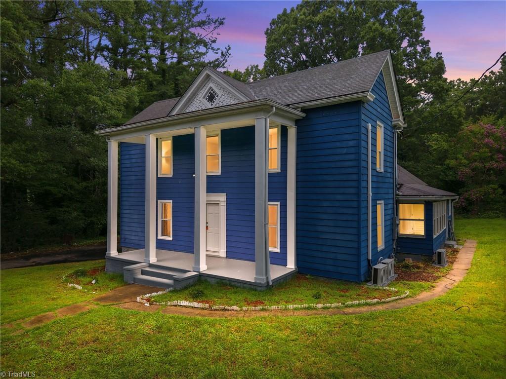 1011 4th Street Property Photo 1