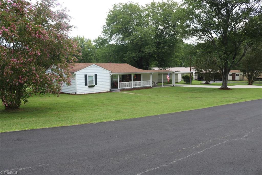 106 Mohawk Drive Property Photo 1