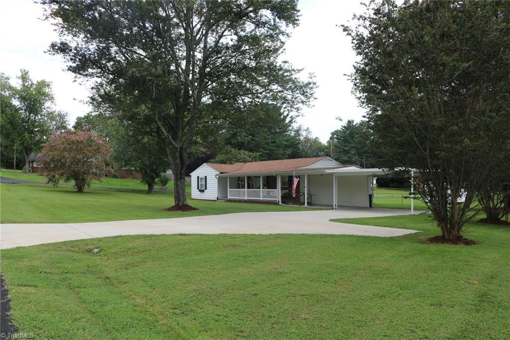 106 Mohawk Drive Property Photo 3