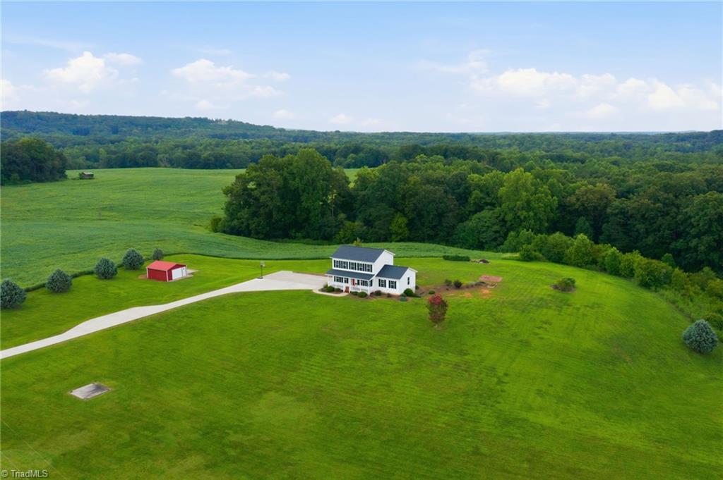 1950 Huckleberry Ridge Road Property Photo 1