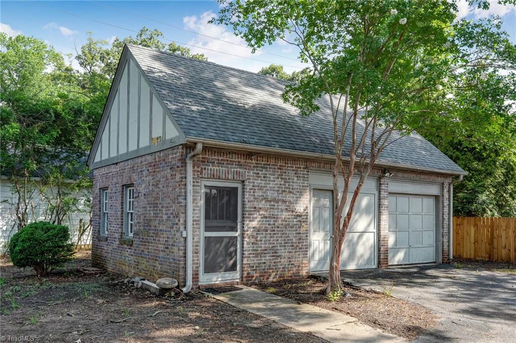 812 Dover Road Property Photo 37