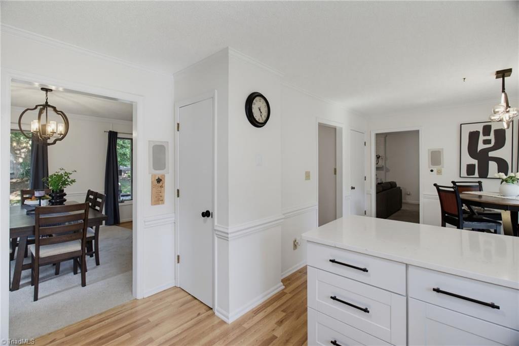 215 Barrington Place Property Photo 11