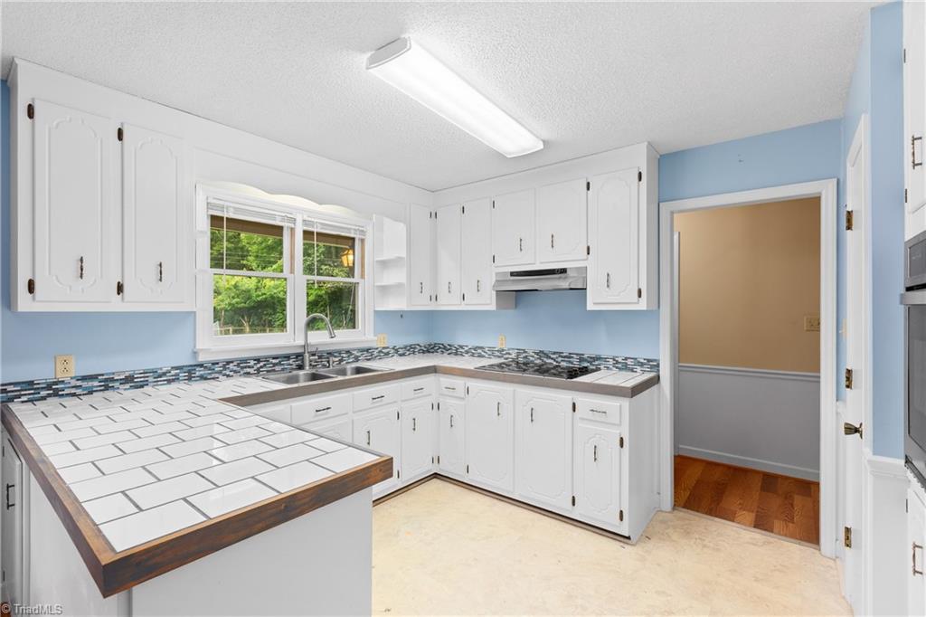 7545 Grapevine Road Property Photo 6