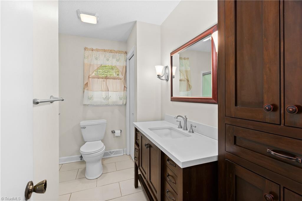 7545 Grapevine Road Property Photo 17