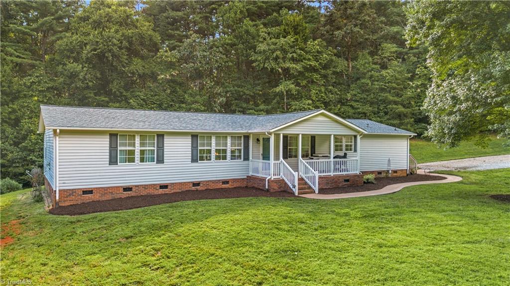 238 Pilgrim Ridge Road Property Photo 1