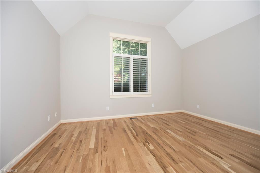 119 Linden Place Property Photo 20