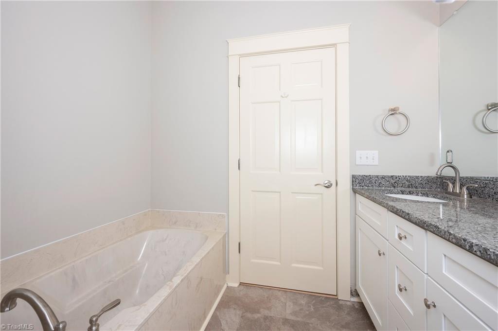 119 Linden Place Property Photo 23