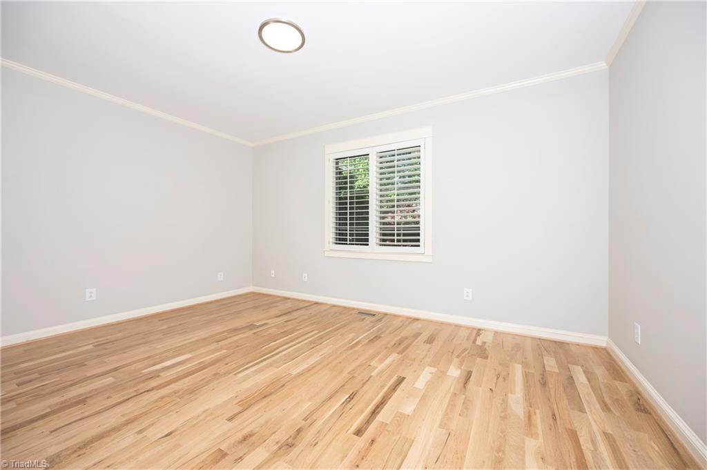 119 Linden Place Property Photo 25