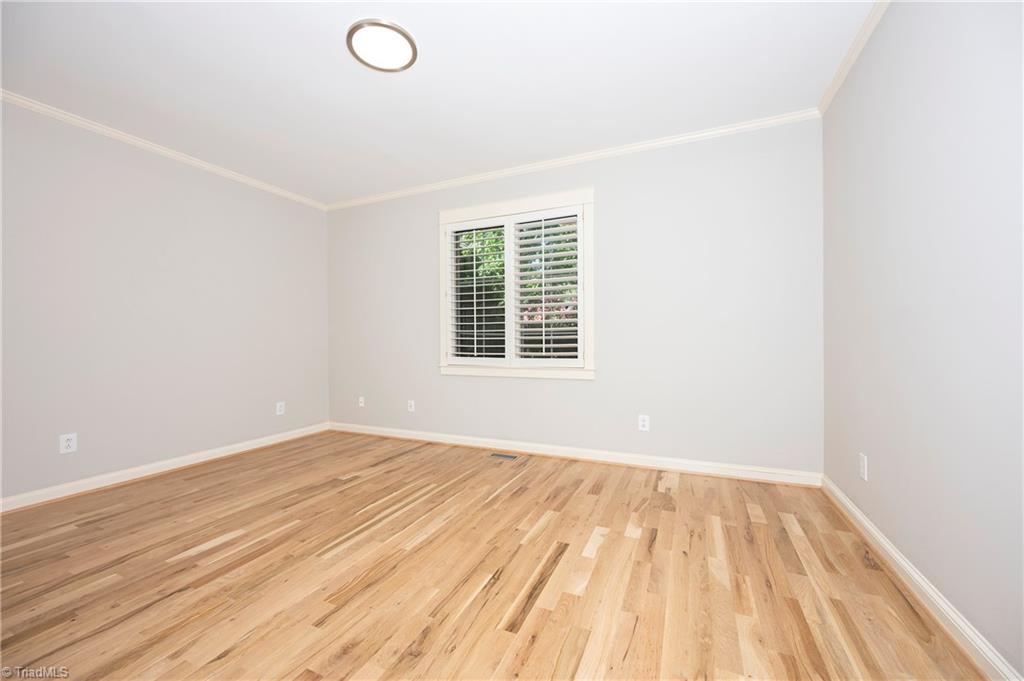 119 Linden Place Property Photo 26