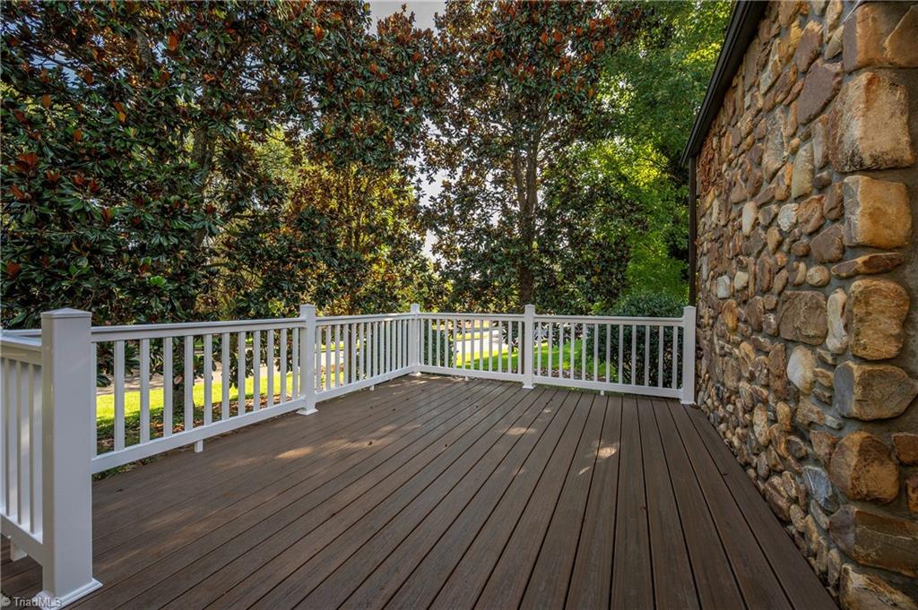 119 Linden Place Property Photo 34